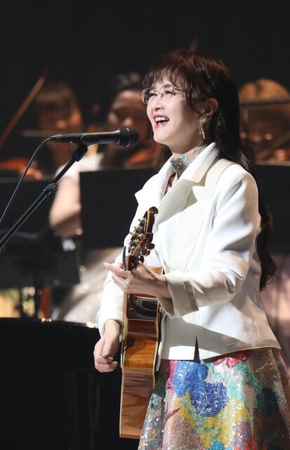 ＜中島みゆき＞「ファイト！」「時代」など“名曲”を贈る　NHK総合で特集番組放送